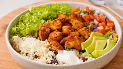 Air Fryer Weight Watchers Chicken Burrito Bowls with fresh ingredients and spices