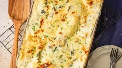 Creamy white lasagna with layers of cheese and béchamel sauce