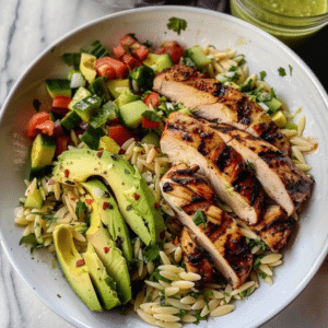 Grilled chiken orzo salad whit avocado and cilantro lime 3 Grilled chiken orzo salad whit avocado and cilantro lime